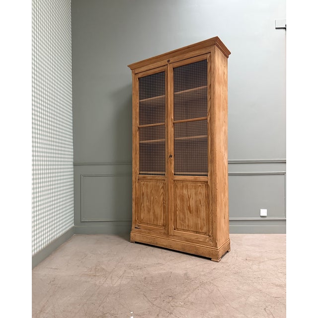 Vintage Display Case from Delagrave, 1931 For Sale - Image 3 of 16