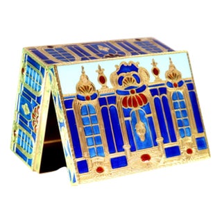 Gold Snuff Box with Enamels For Sale
