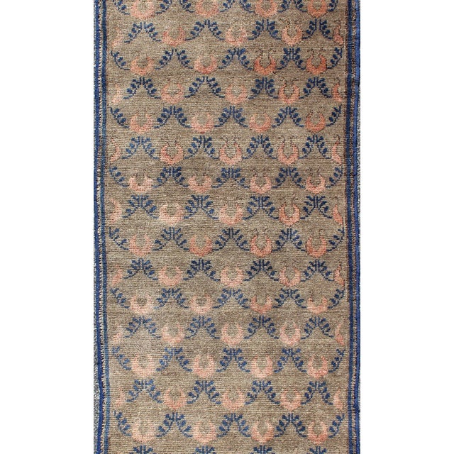 Tribal All-Over Vintage Turkish Tulu Rug With Vining Latticework in Tan, Cream and Blue 2'9 X 6'10 For Sale - Image 3 of 7