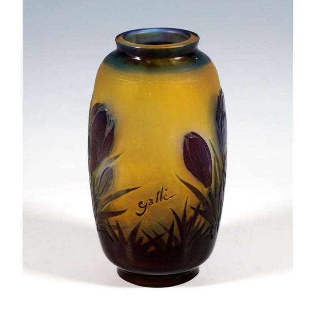 Art Nouveau Cameo Vase with Crocus by Emile Galle, France, 1910 For Sale - Image 4 of 6