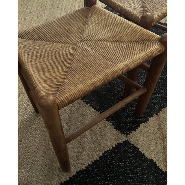 1950s Pair of Handcrafted Oak and Woven Rush Chairs, Northern Michigan, Mackinac Amish Joinery For Sale - Image 4 of 4