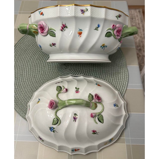 Classical Roman Late 20th Century Large Herend Hvngary Roses For Sale - Image 3 of 5