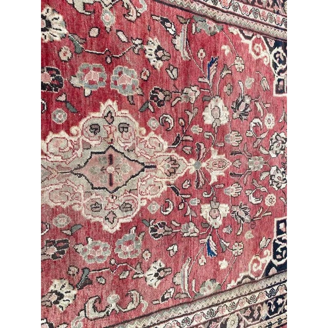 Large Mid-Century Mahal Rug For Sale - Image 9 of 18