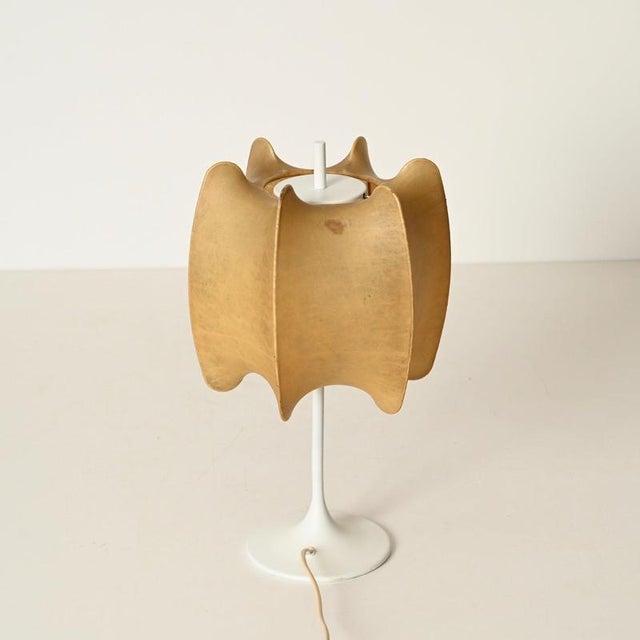 Beige Tulip Cocoon Table Lamp with Brass Base attributed to Castiglioni for Hille, Italy, 1960s For Sale - Image 11 of 13
