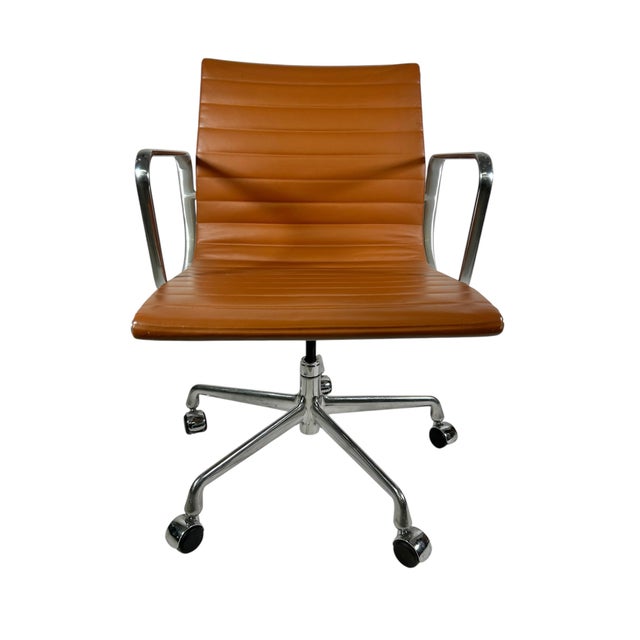 Mid-Century Modern Herman Miller Eames Aluminum Group Office Chair in Caramel Leather For Sale - Image 3 of 8