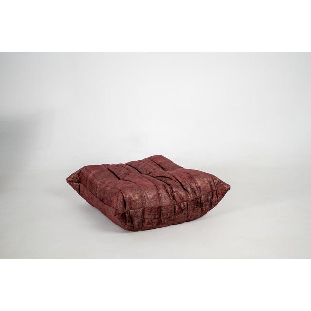 This Togo has been reupholstered with new foam and high-quality new fabric, keeping its inner structure, giving the item...