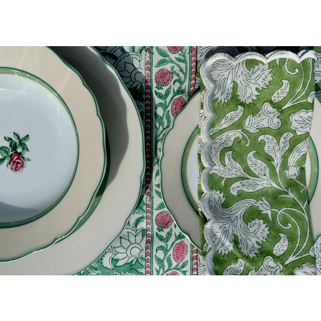 1940s Wedgwood English Cottage Cream & Mist Dinner & Side Plates - Set of Six For Sale - Image 12 of 13