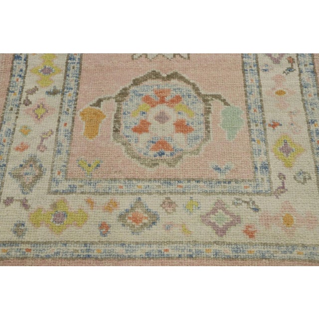 Turkish Oushak Accent Rug - 03'01 X 05'01 For Sale - Image 4 of 9