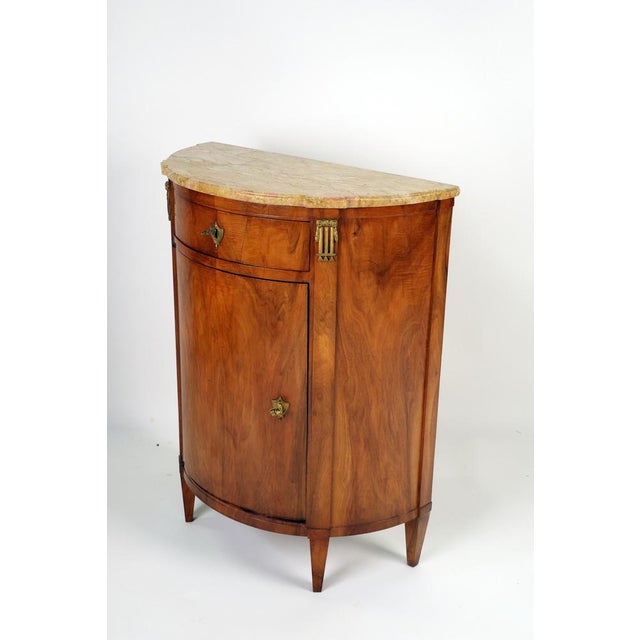 Tan Empire Demi Lune Dresser in Walnut, 1810 For Sale - Image 8 of 12