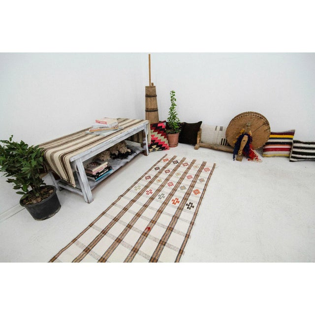 Vintage Turkish Kilim Runner- 2′5″ × 6′9″ For Sale In Los Angeles - Image 6 of 7
