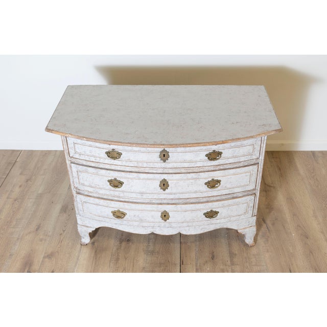 Gustavian (Swedish) 18th Century Swedish Chest of Drawers Circa 1760 For Sale - Image 3 of 8