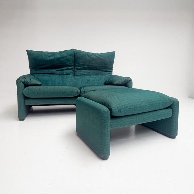 Mid-Century Modern Maralunga Sofa with Ottoman by Vico Magistretti for Cassina, 1970s, Set of 2 For Sale - Image 3 of 18