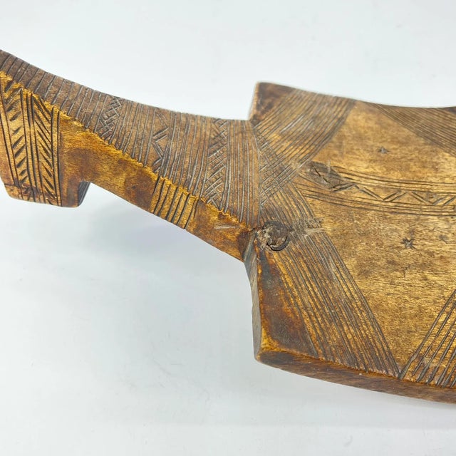 Early 20th Century Early 20th Century Mossi Serving Platter Burkina Faso MATTER COLLECTION For Sale - Image 5 of 10