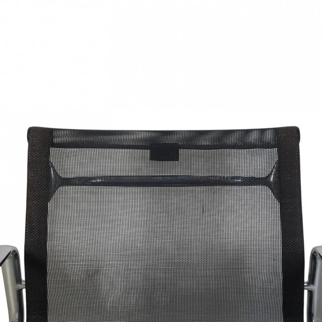 Vintage EA-117 Office Chair in Black Mesh by Charles Eames, 1990s For Sale - Image 3 of 18