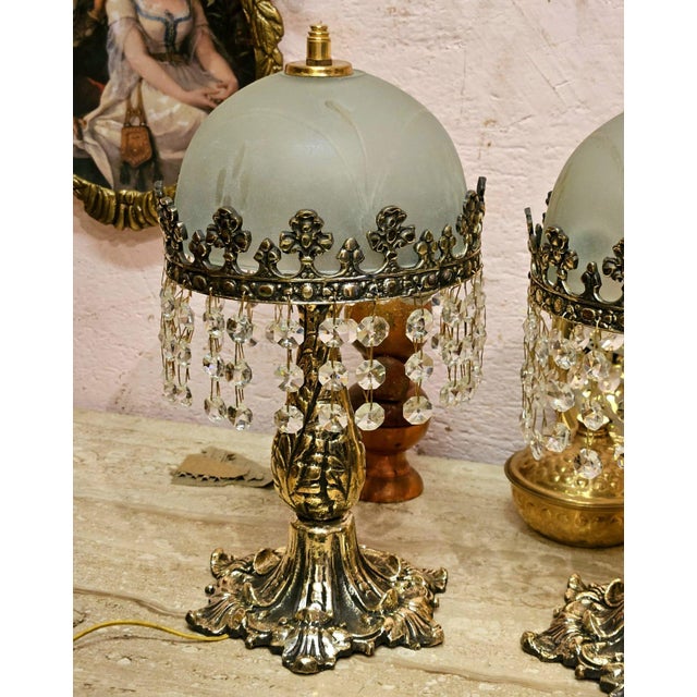 Add timeless glamour and old-world elegance to your interior with this exquisite vintage-style table lamp, featuring an...
