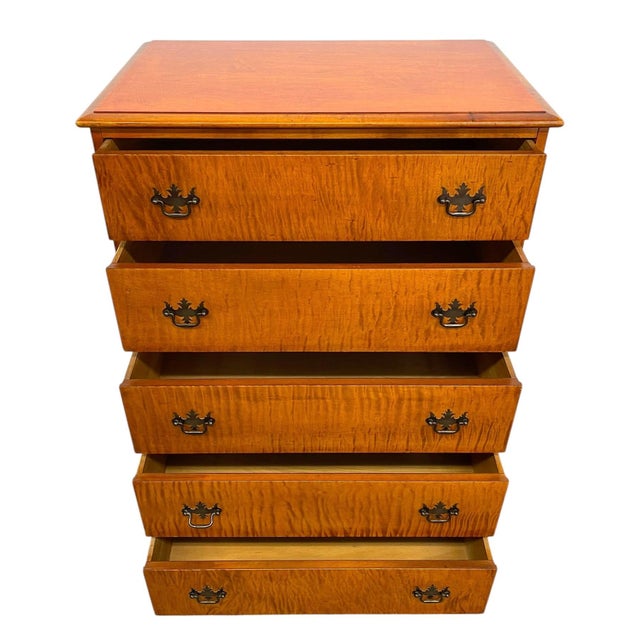 Vintage 5-Drawer Chest With Figured Wood Grain, Dovetailed Drawers and Brass-Toned Hardware For Sale - Image 9 of 9