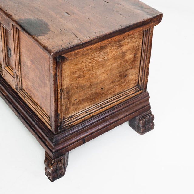 Wood 18th Century Catalan Bridal Chest in Walnut For Sale - Image 7 of 18