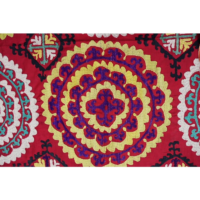 Vintage Hand Embroidered Suzani Wall Hanging, 1920s For Sale - Image 10 of 18