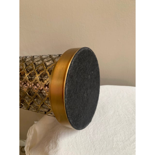 Hollywood Regency Open Brass Lattice Table Lamp For Sale In Phoenix - Image 6 of 7