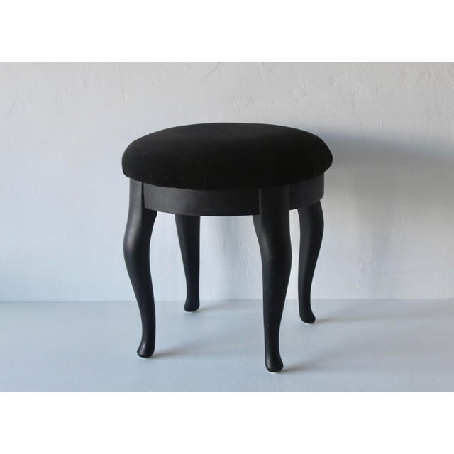 1980s Chairmaster of Ny Black on Black Padded Seat Cabriole Leg Stool Vintage Late 20th Century For Sale - Image 5 of 15