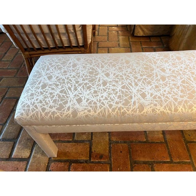 Mid-Century Modern Parsons Bench in Abstract Champagne Upholstery For Sale In New York - Image 6 of 15