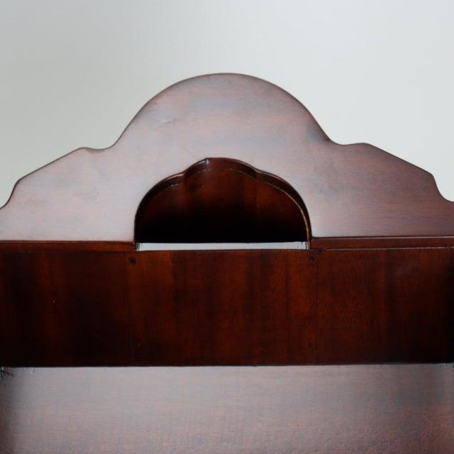 Wood Pair of English Style Mahogany Knife Boxes With Inlaid Patera 20thC For Sale - Image 7 of 13