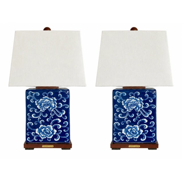Ralph Lauren Blue & White Chinoiserie Porcelain Table Lamps, Pair – Peony Motif, Wood Bases & Classic Designer Elegance...