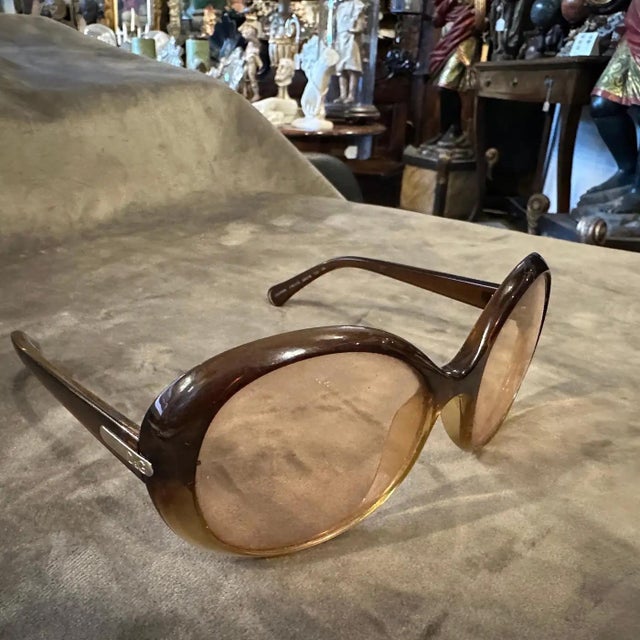 Dolce & Gabbana 1990s Vintage Oversized Sunglasses by Dolce & Gabbana For Sale - Image 4 of 12