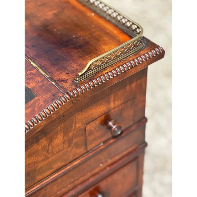 Antique Georgian Mahogany Davenport by Gillows of Lancaster, 1790 For Sale - Image 13 of 14