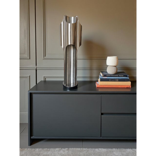 This iconic “Orgue” table lamp by Jacques Charles, designed in the mid-1960s for Maison Charles, is one of the most...