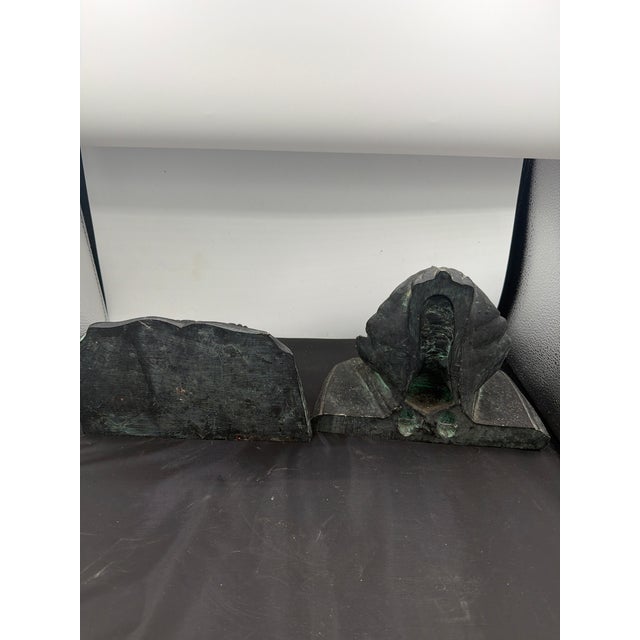 English 1980s A Pair of Heavy Plaster Wall Brackets With a Shell Motif For Sale - Image 3 of 5