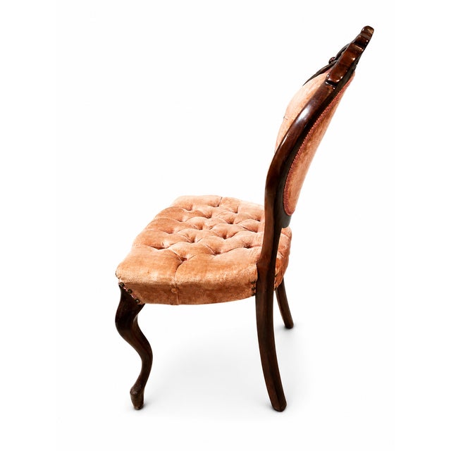 Vintage Carved Floral Walnut Side Chair With Tufted Velvet Upholstery For Sale - Image 4 of 6