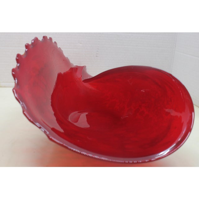 Glass Large Festive Hand-Blown Crimson Red and White Speckled Art Glass Conch Shell Centerpiece For Sale - Image 7 of 15