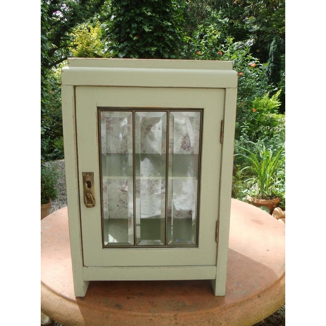 Small Antique Art Nouveau Display Case, 1890s For Sale - Image 3 of 18