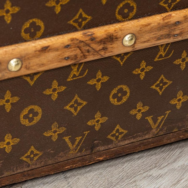 Trunk from Louis Vuitton, France, 1930s For Sale - Image 14 of 18