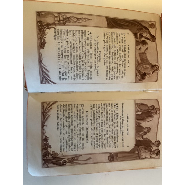 Vintage French Catholic Prayer Book – Missel De Christ-Roi – Gilt Edges & Illustrated For Sale - Image 12 of 12