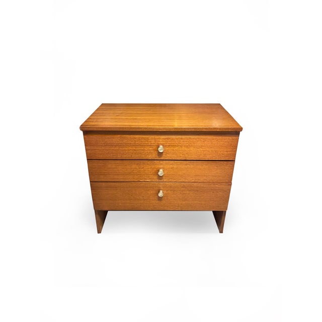 Vintage Meredew Chest of Drawers in Light Oak, 1960s For Sale - Image 6 of 12