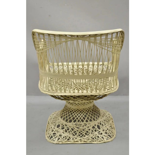 Vintage Russell Woodard Style Woven Spun Fiberglass Chair For Sale - Image 10 of 11