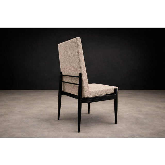 Cimo, Brazil — Set of 8 Mid-Century Dining Chairs in Ebonized Hardwood With Warm Ivory Bouclé, 1950s For Sale In New York - Image 6 of 14