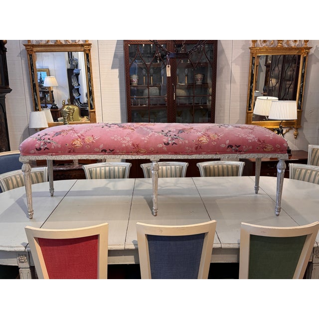 Wood Louis XVI 19th Century Painted Banquette For Sale - Image 7 of 8