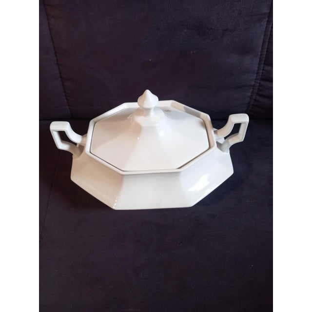 Porcelain Heritage Dinner Service from Johnson Brothers, England, 1970s, Set of 18 For Sale - Image 9 of 12