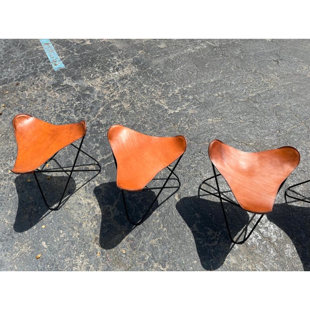 Jorge Ferrari Hardoy 1990s Set of Six Butterfly Stools, Cognac Leather, Bonet, Kurchan & Ferrari-Hardoy For Sale - Image 4 of 12