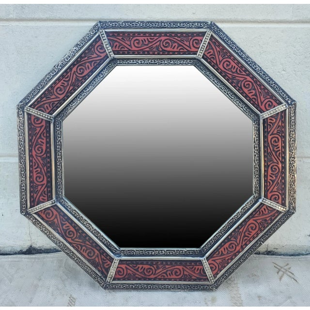 2020s Early 21st Century Kasbah Octagonal Moroccan Metal Inlaid Mirror in Red For Sale - Image 5 of 6