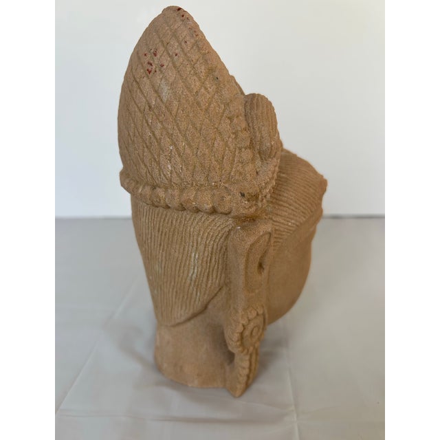 Vintage Carved Sandstone Goddess Diety Bust For Sale In Miami - Image 6 of 9