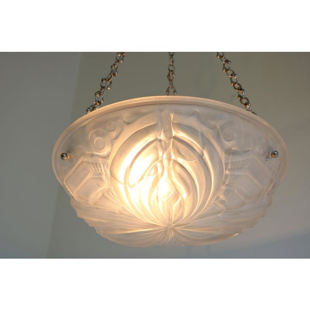 1930s Antique French Art Deco Pendant Light by Henry Mouynet, 1930 For Sale - Image 5 of 16