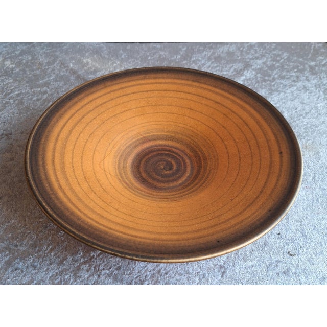 Art Deco Ceramic Bowl, 1930s, in Very Good conditions. Designed 1920 to 1949