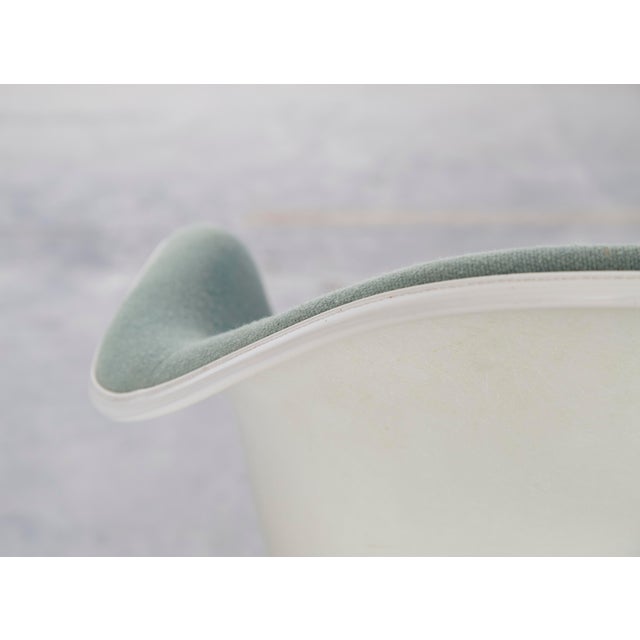 Mid-Century Modern Dal Lafonda Chairs in Fiberglass by Charles & Ray Eames for Vitra, 1990s, Set of 4 For Sale - Image 3 of 18