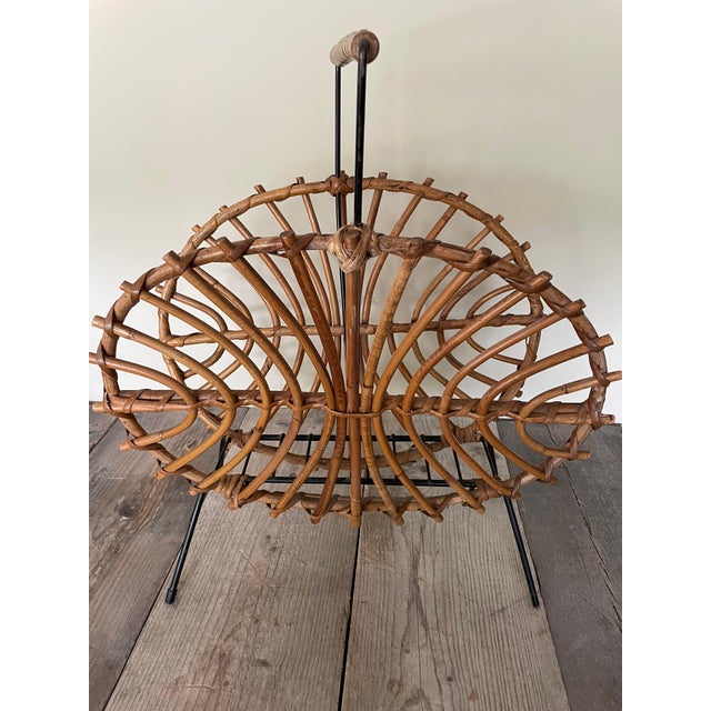 Vintage Bamboo Magazine Rack, 1950s, in Very Good conditions. Designed 1950 to 1959