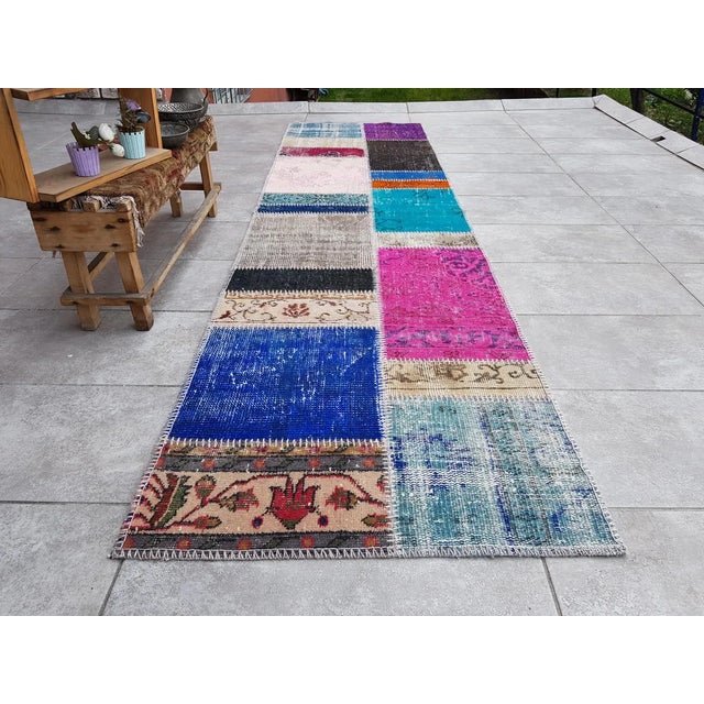 1960s Oushak Vintage Anatolian Runner For Sale - Image 5 of 10