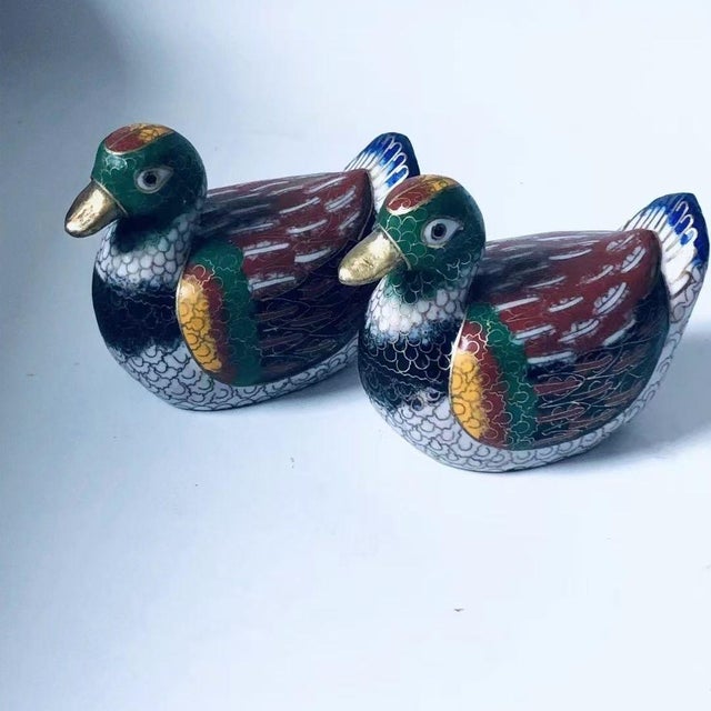 Pair of Vintage Cloisonné Enamel Mandarin Duck Figures – Pair, Floral & Feather Motif For Sale - Image 4 of 9